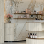 S155MarcaCorona-Scultorea-Beauty-Salon-Calacatta-Vena-Antica-02